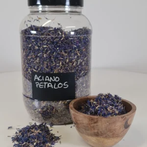 Aciano pétalos cuenco y bote