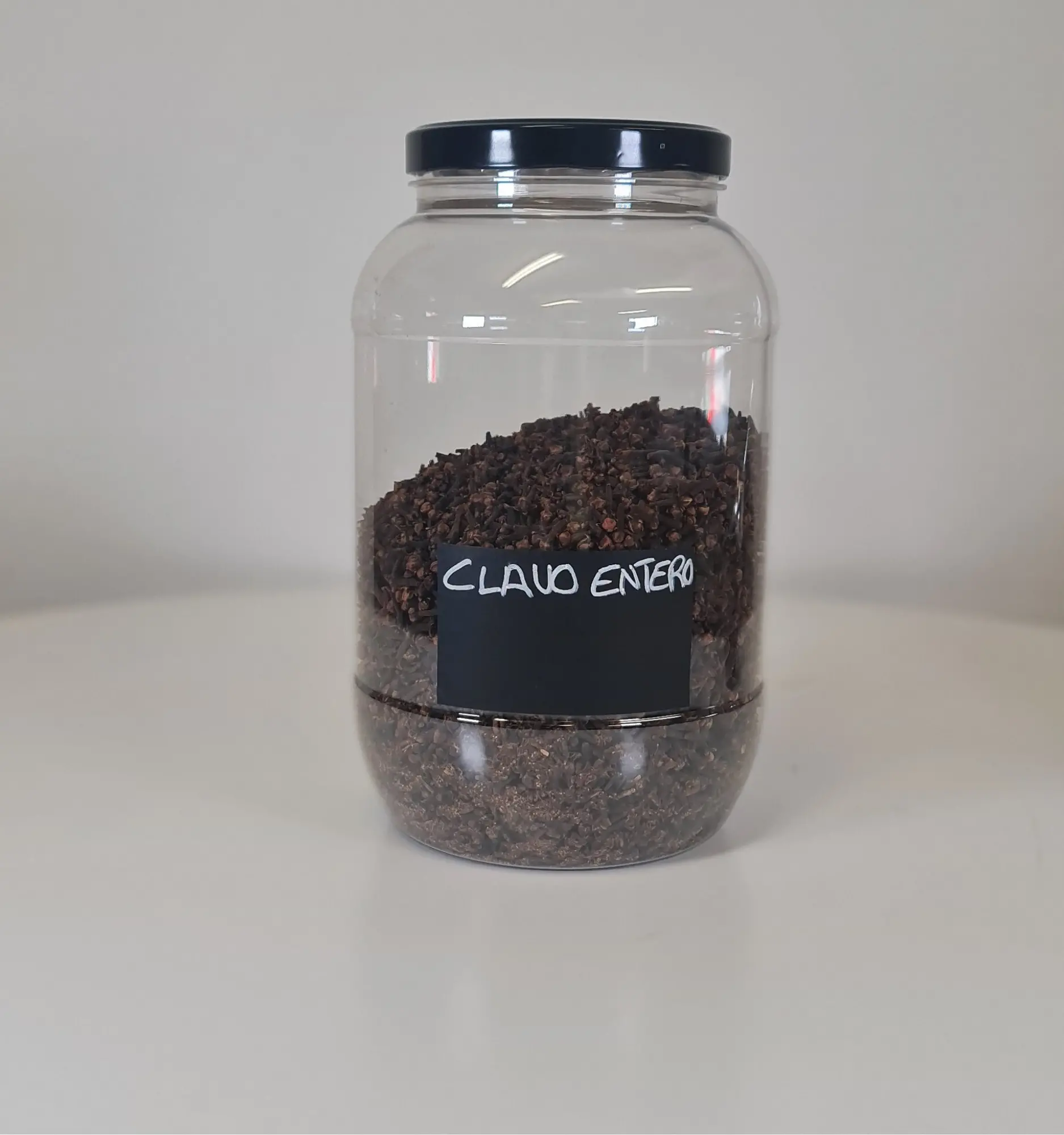 Clavo entero bote