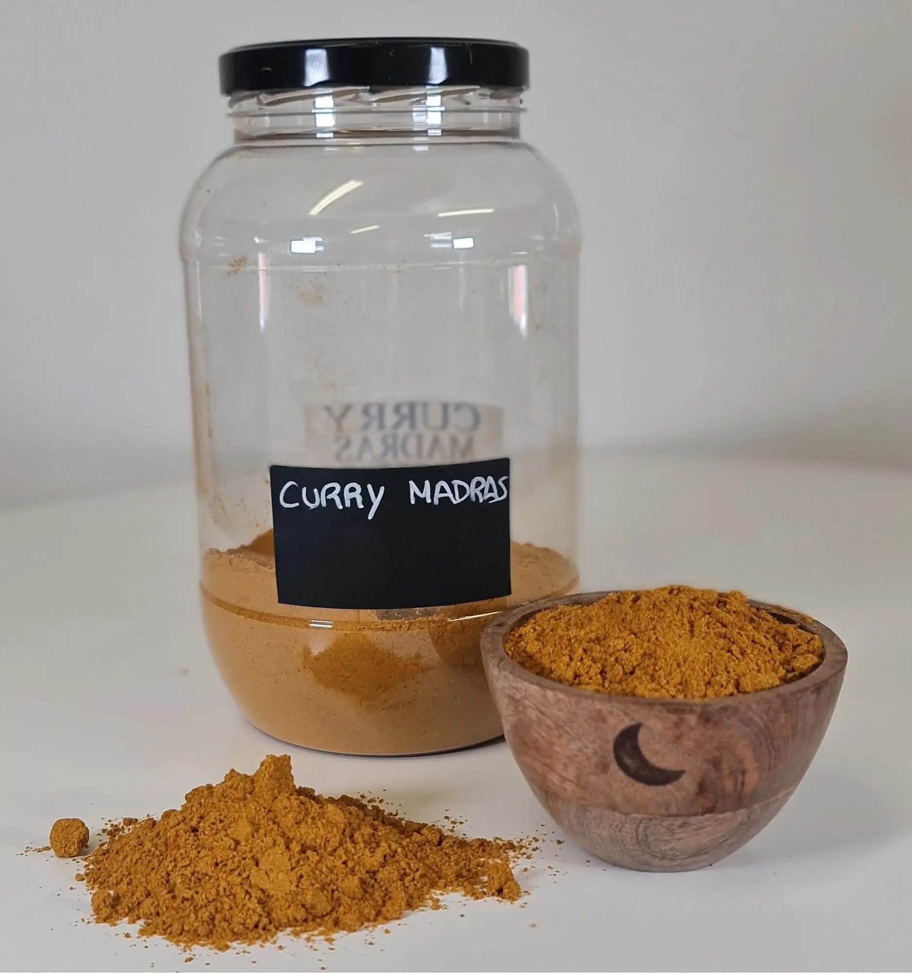 Curry madras bote y cuenco