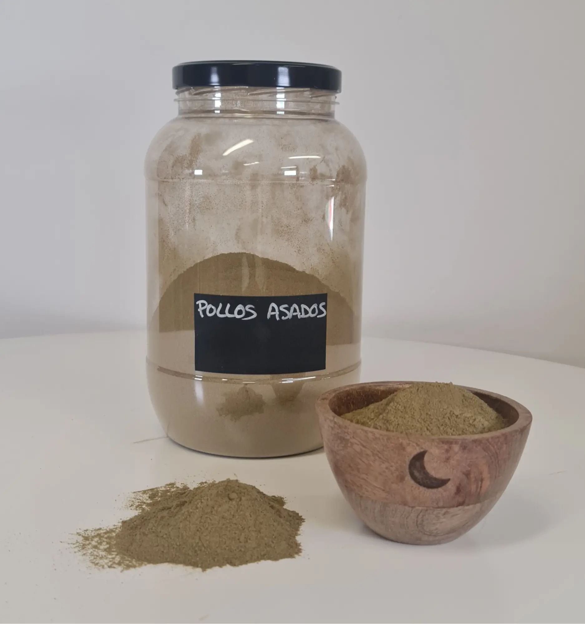 Pollos asados cuenco y bote