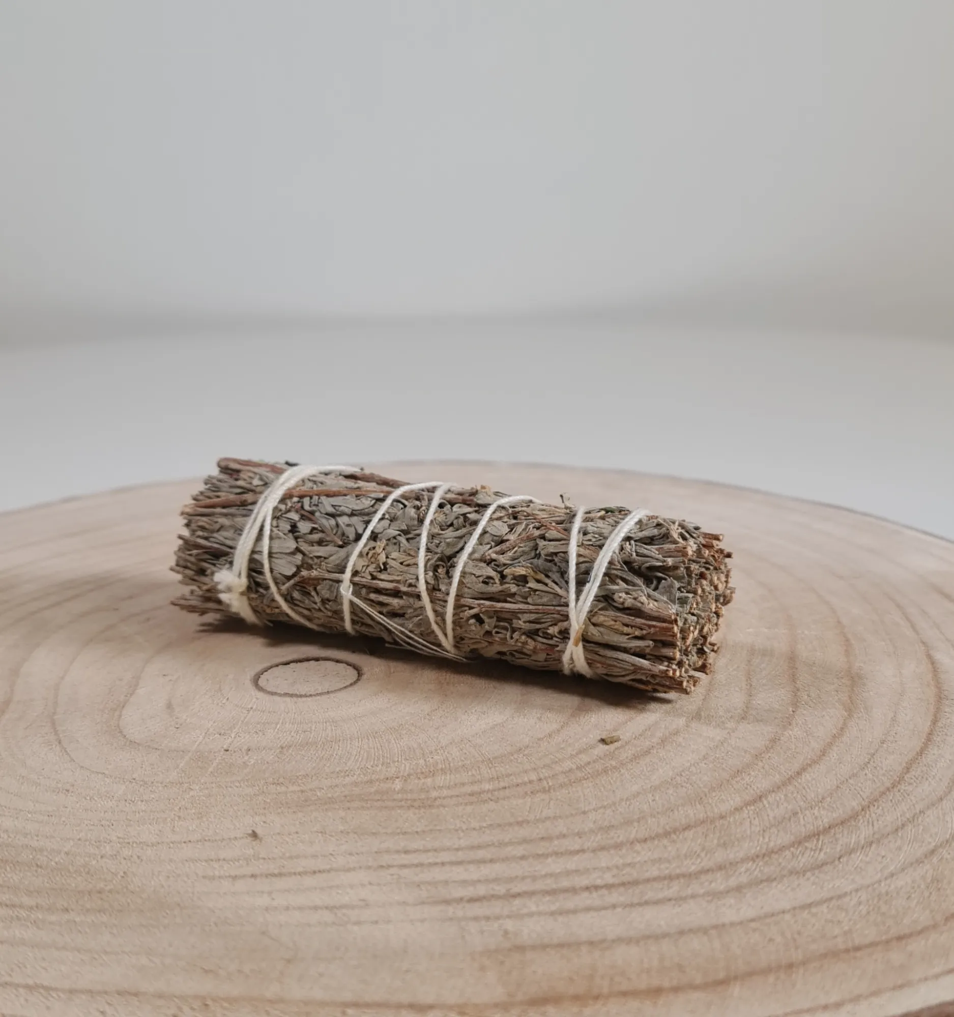 Atado de salvia azul