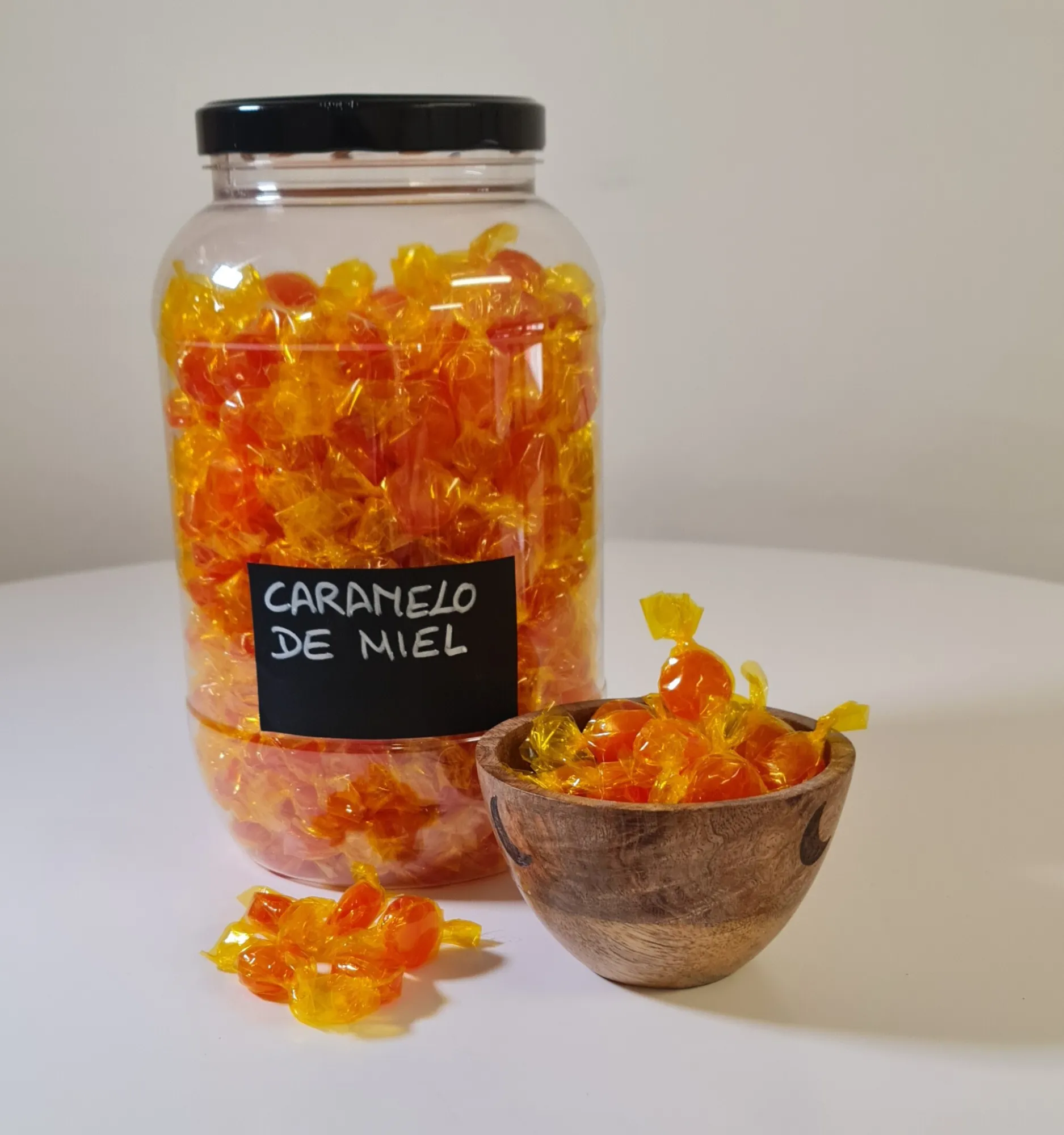 Caramelo de miel bote y cuenco