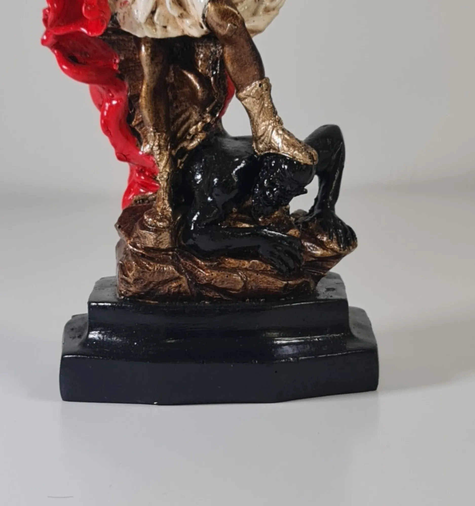 Figura Arcángel San Miguel