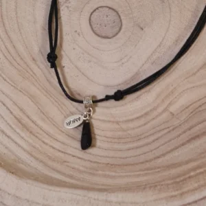 Colgante puño de azabache