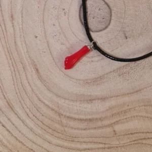 Colgante puño de azabache rojo