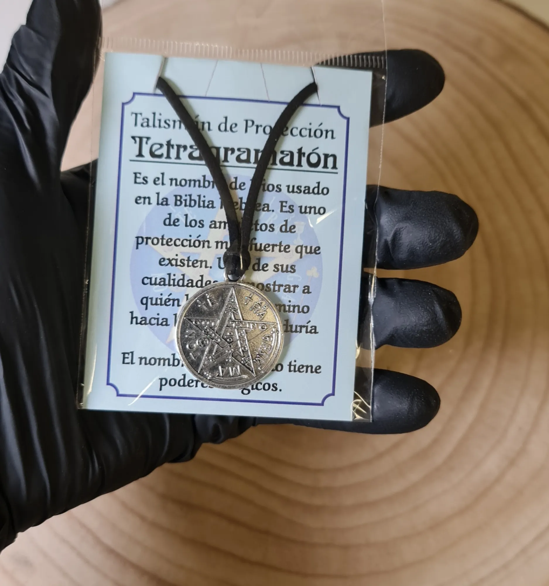 Collar Tetragrámaton