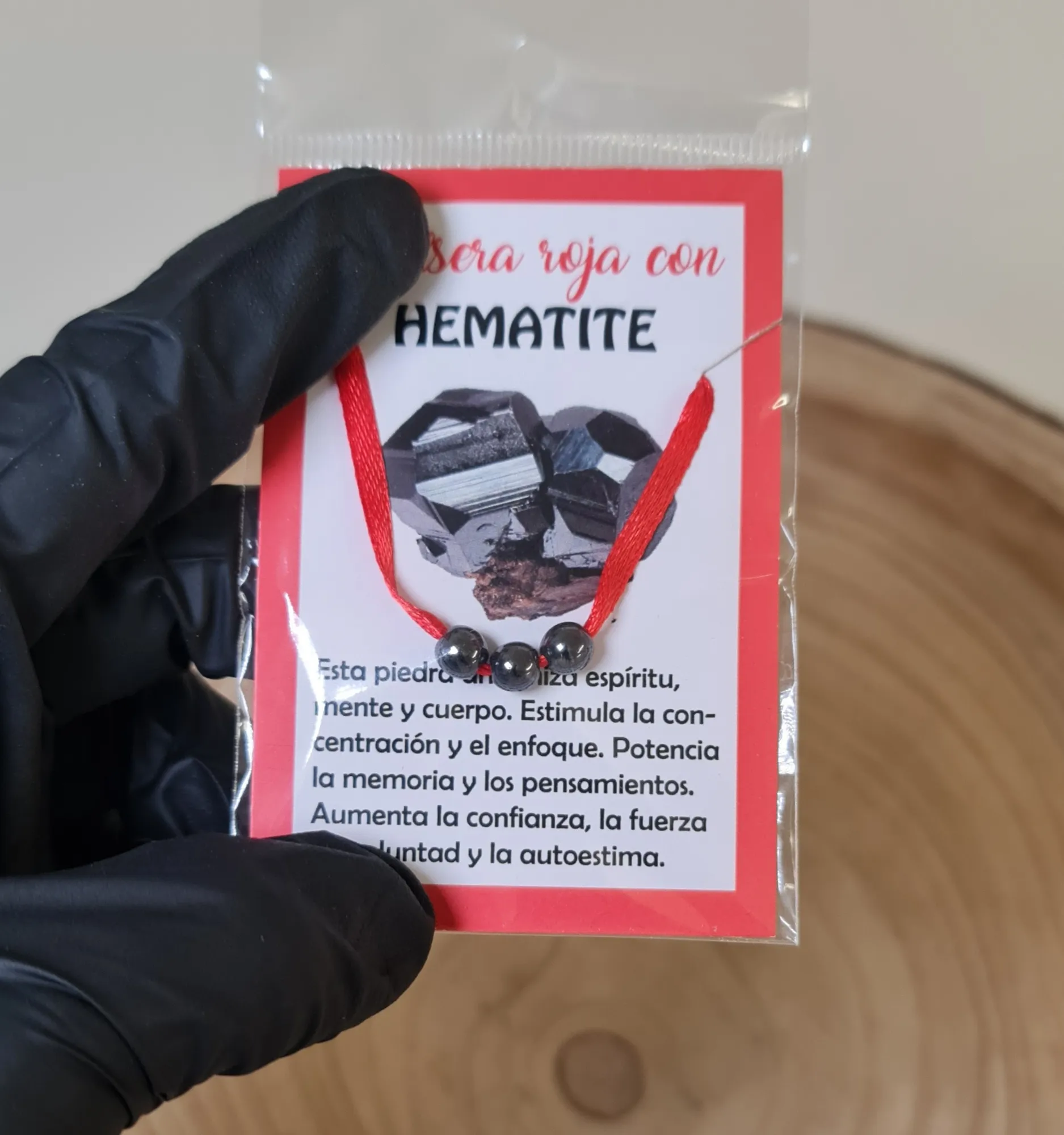 Lazo rojo con hematita