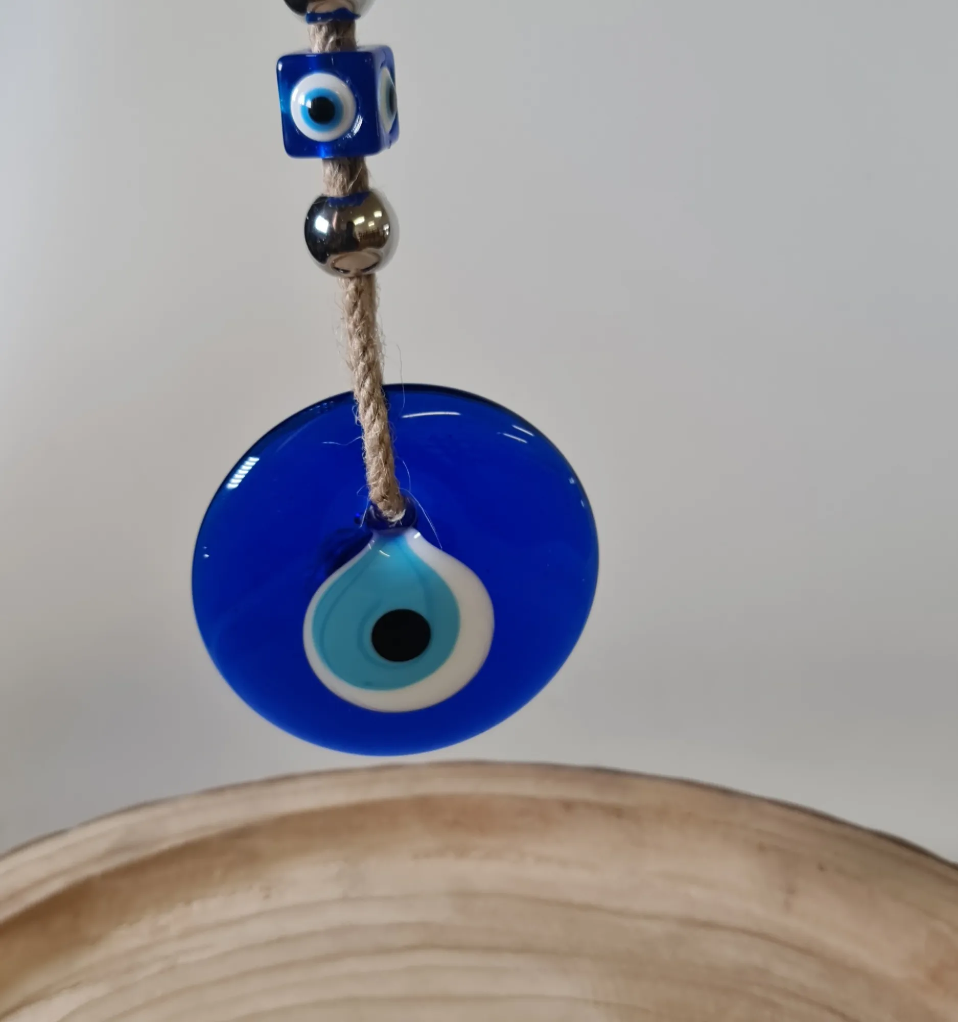Ojo turco mediano