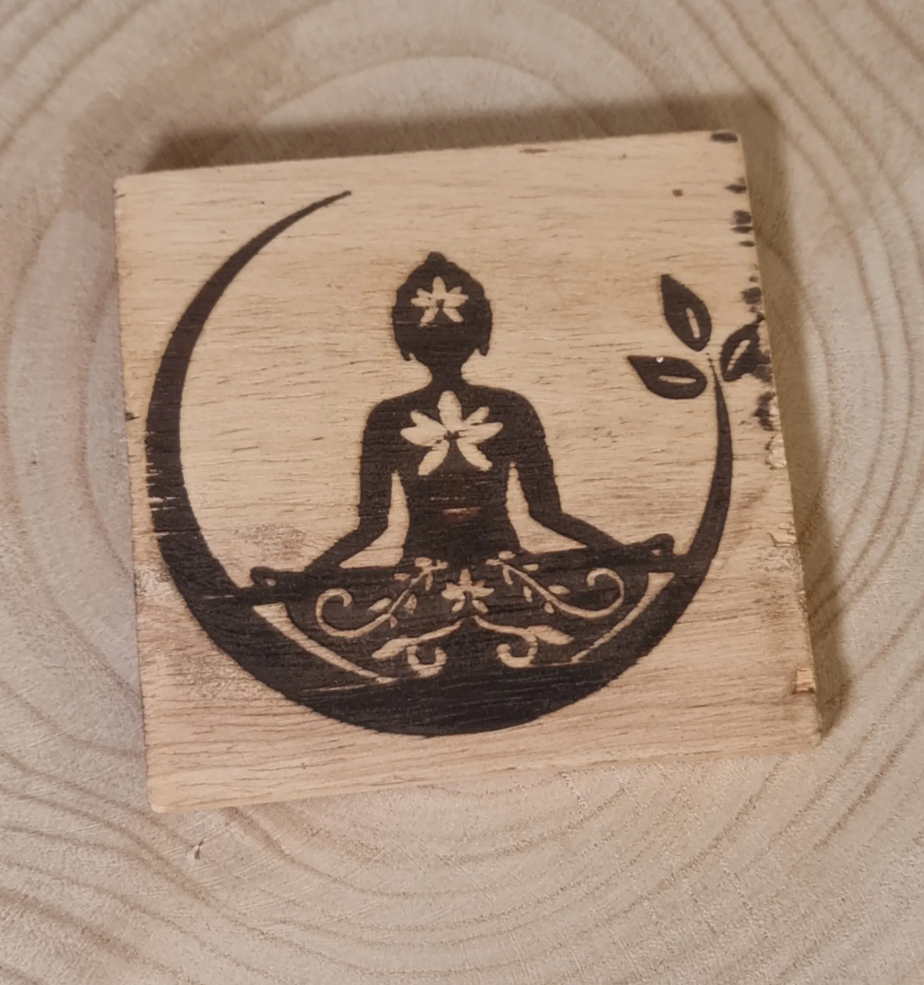 Posavasos Buda Madera