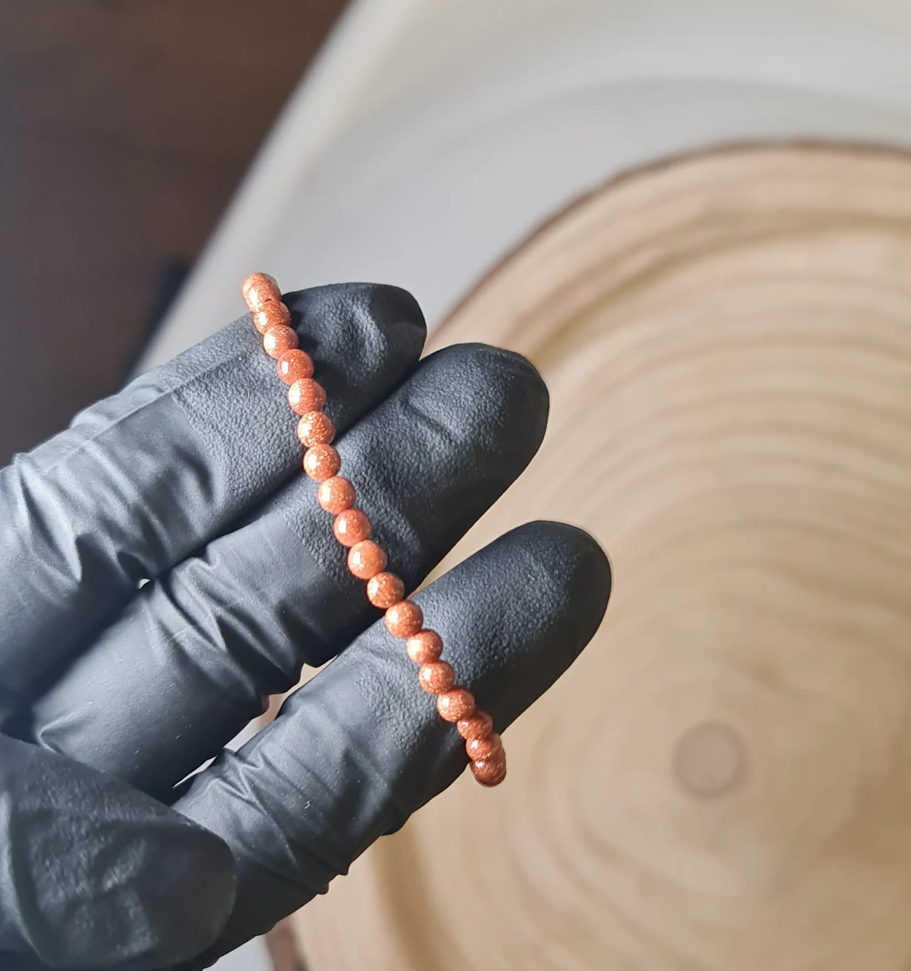 Pulsera de venturina dorada