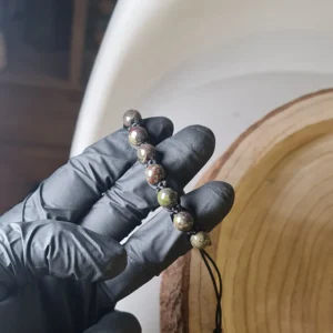 Pulsera fucsita con rubí