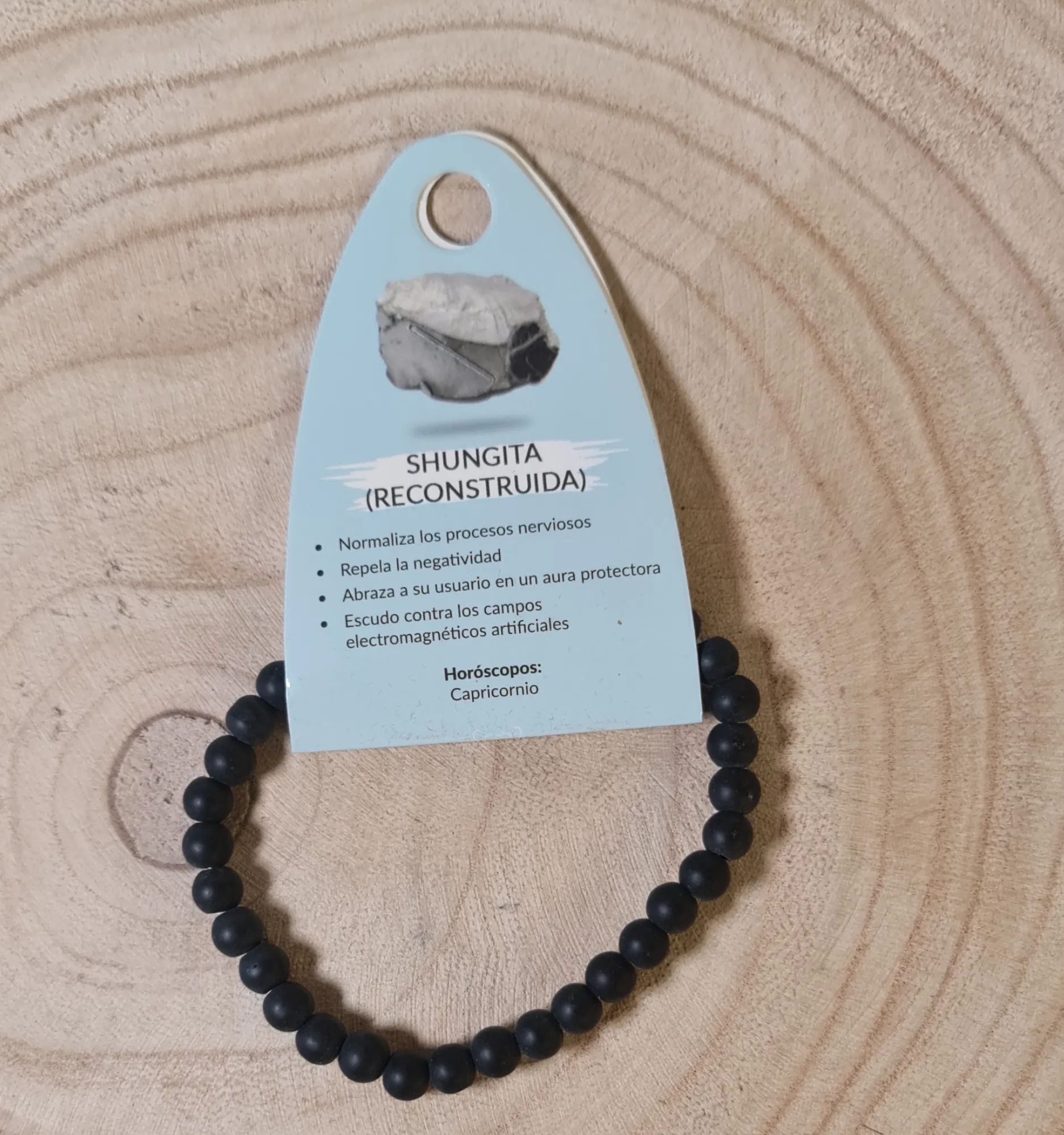 Pulsera shunguita reconstruida