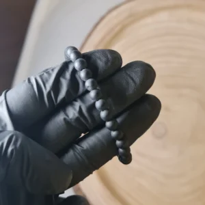 Pulsera shunguita reconstruida