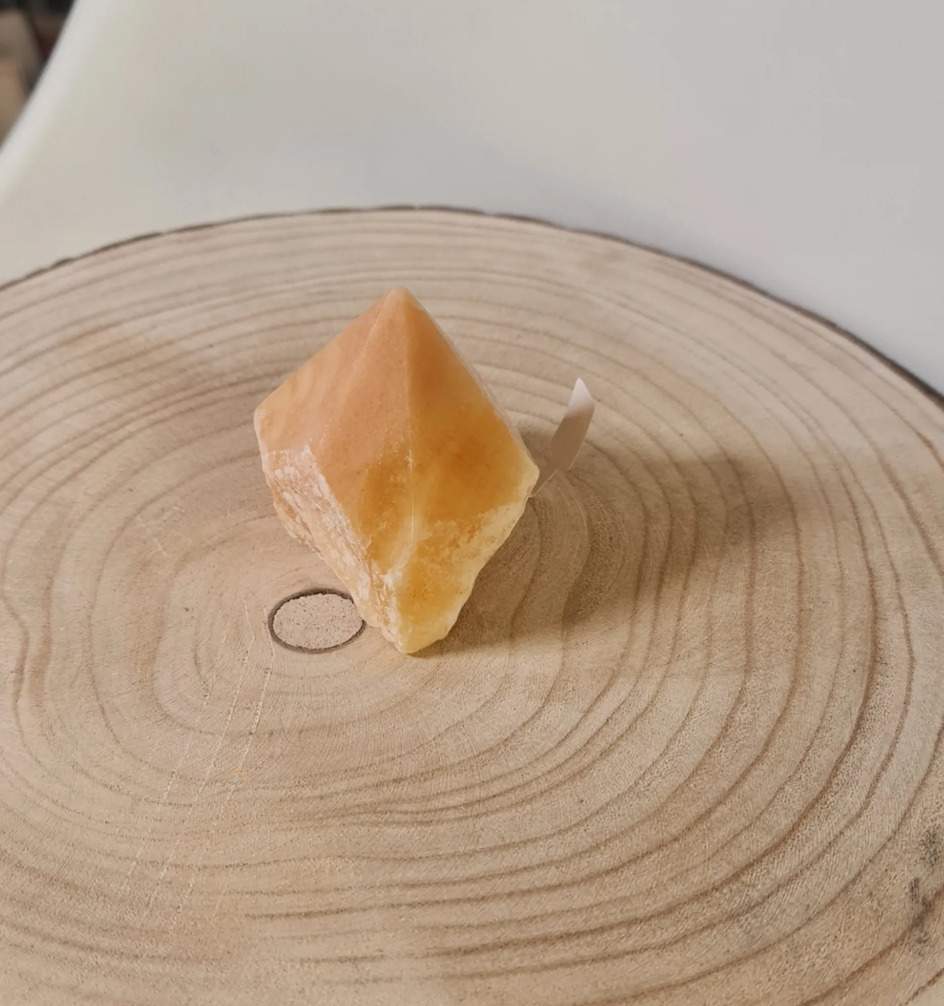 Punta Semipulida Calcita amarilla